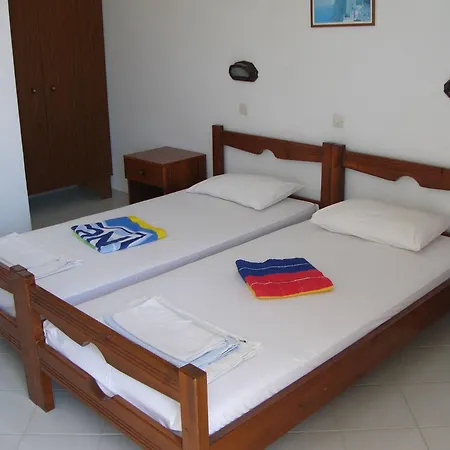 Helgas Paradise Otel 2*