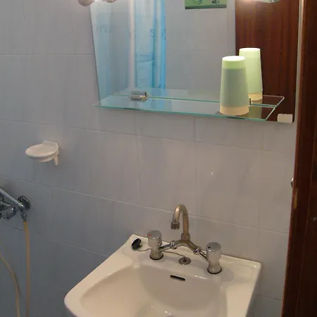 Otel Helgas Paradise 2*